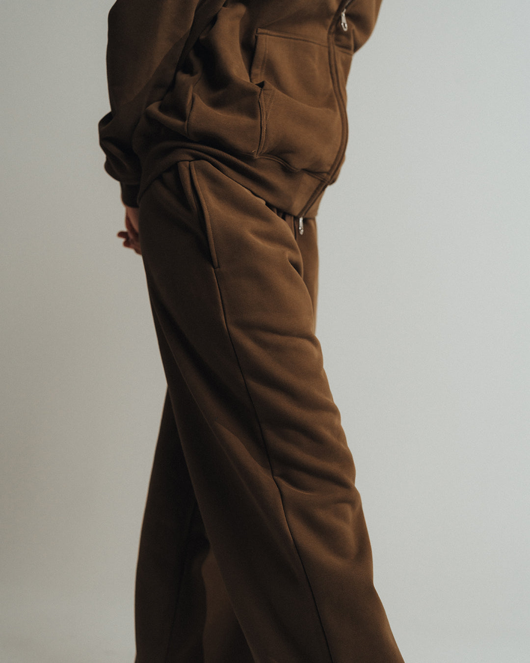 SWEATPANTS CLASSIC FIT 450 GSM 'BROWN' ** PRE-ORDER **