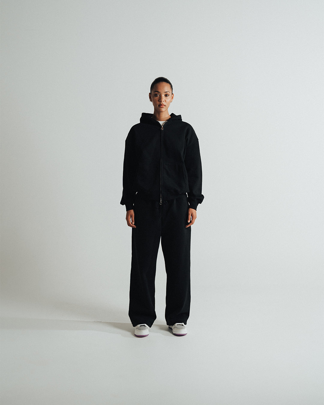 KIDS SWEATPANTS CLASSIC FIT 450 GSM 'BLACK'