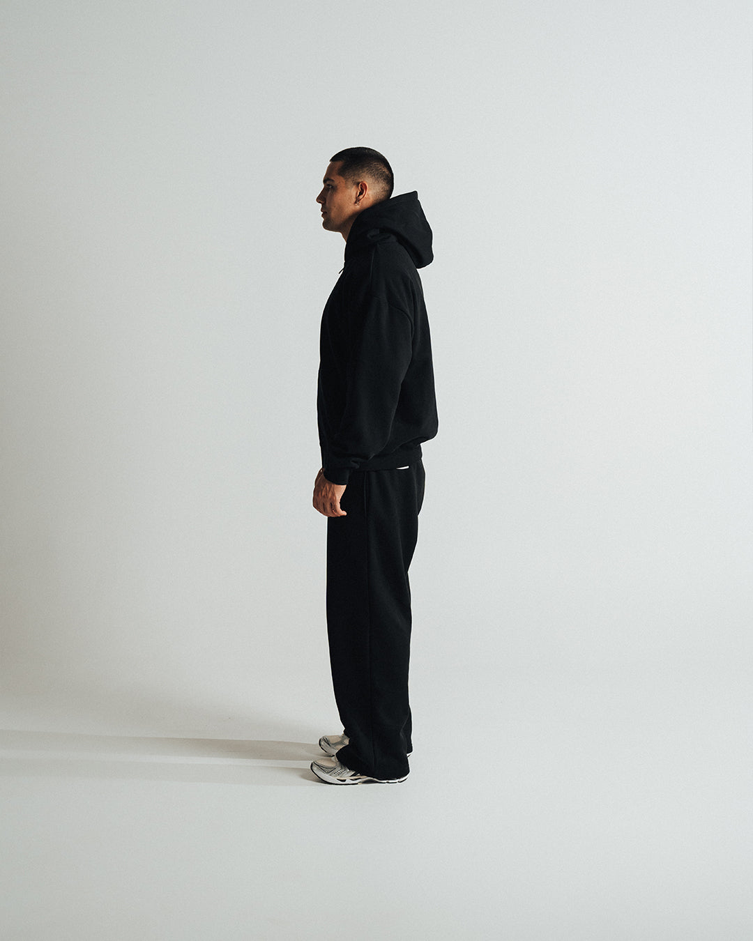 KIDS SWEATPANTS CLASSIC FIT 450 GSM 'BLACK'