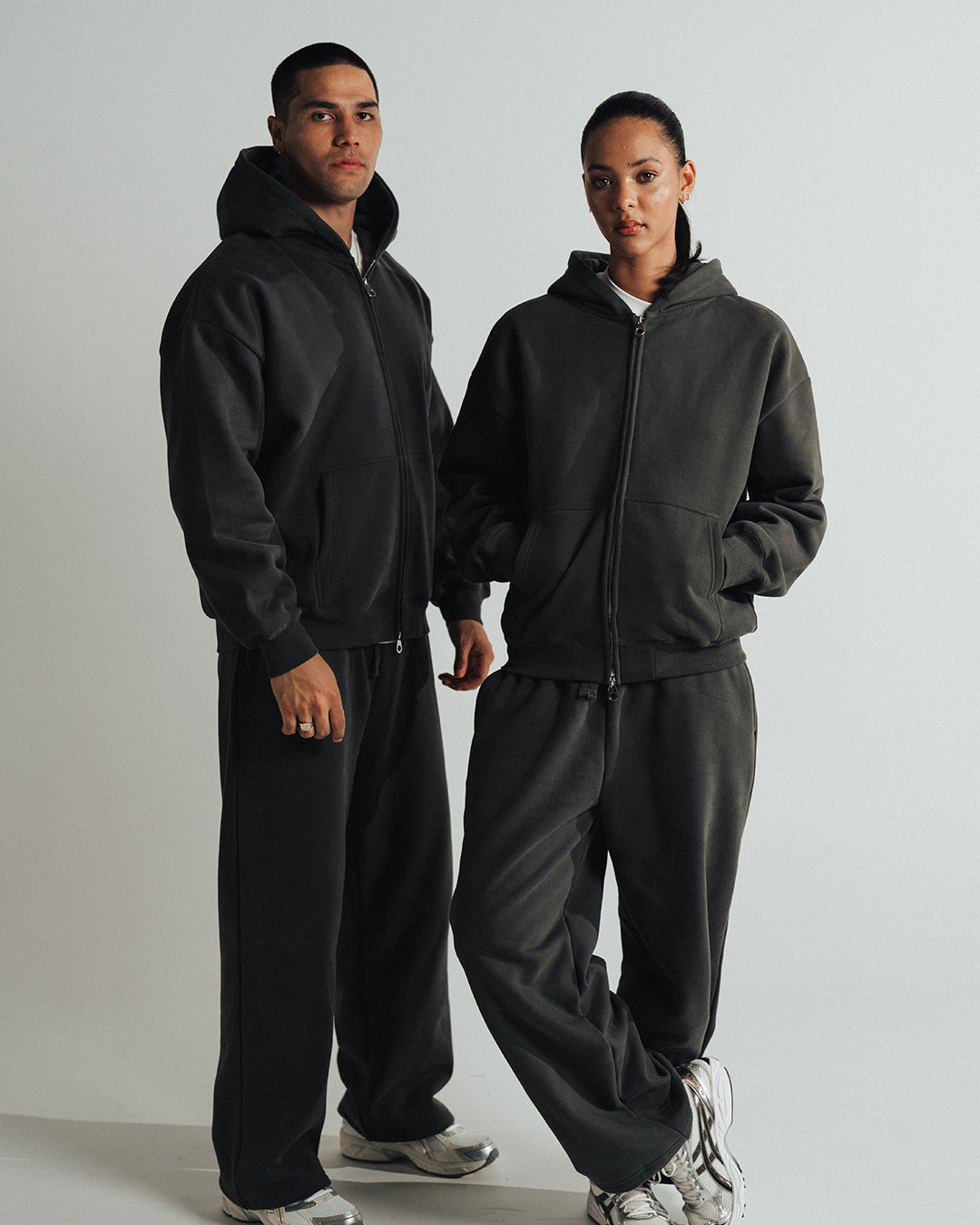 SWEATPANTS CLASSIC FIT 450 GSM 'CHARCOAL'